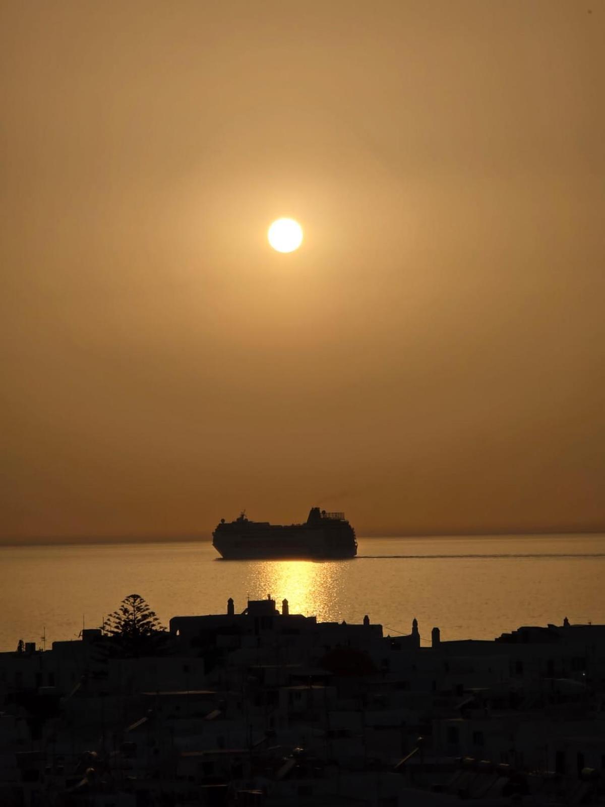 Alex Oldtown Sea View Rooms And Appartments Mykonos Town Bagian luar foto